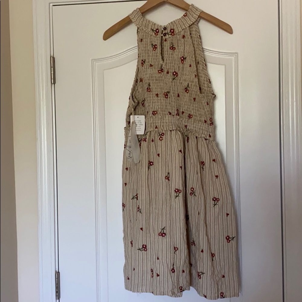 Dress - Picture 2 of 2